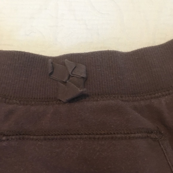 2T (6/$20) OshKosh Skort - Picture 3 of 7